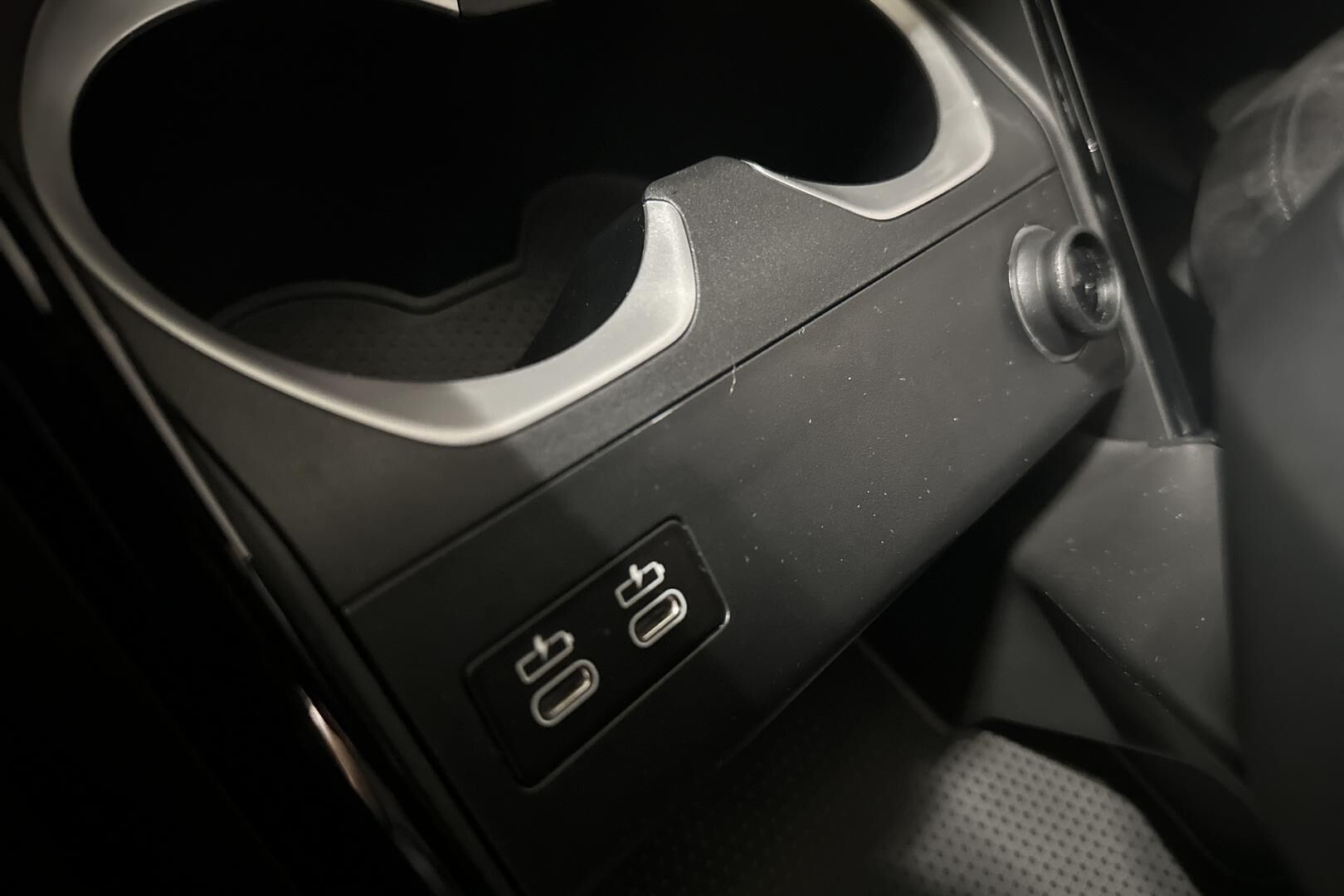 BMW iX2 iso kuva 19