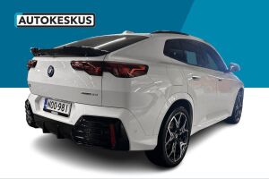 BMW iX2 esikatselu 4