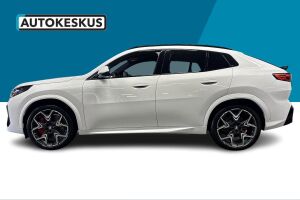 BMW iX2 esikatselu 7