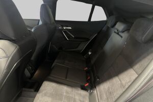BMW iX2 esikatselu 9