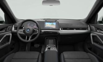 BMW iX1 esikatselu 2