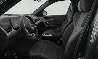 BMW iX1 esikatselu 2