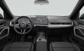BMW iX1 esikatselu 3