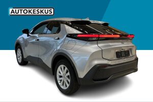 Toyota C-HR esikatselu 12