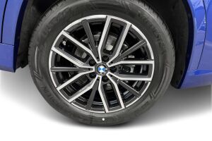 BMW iX1 esikatselu 8