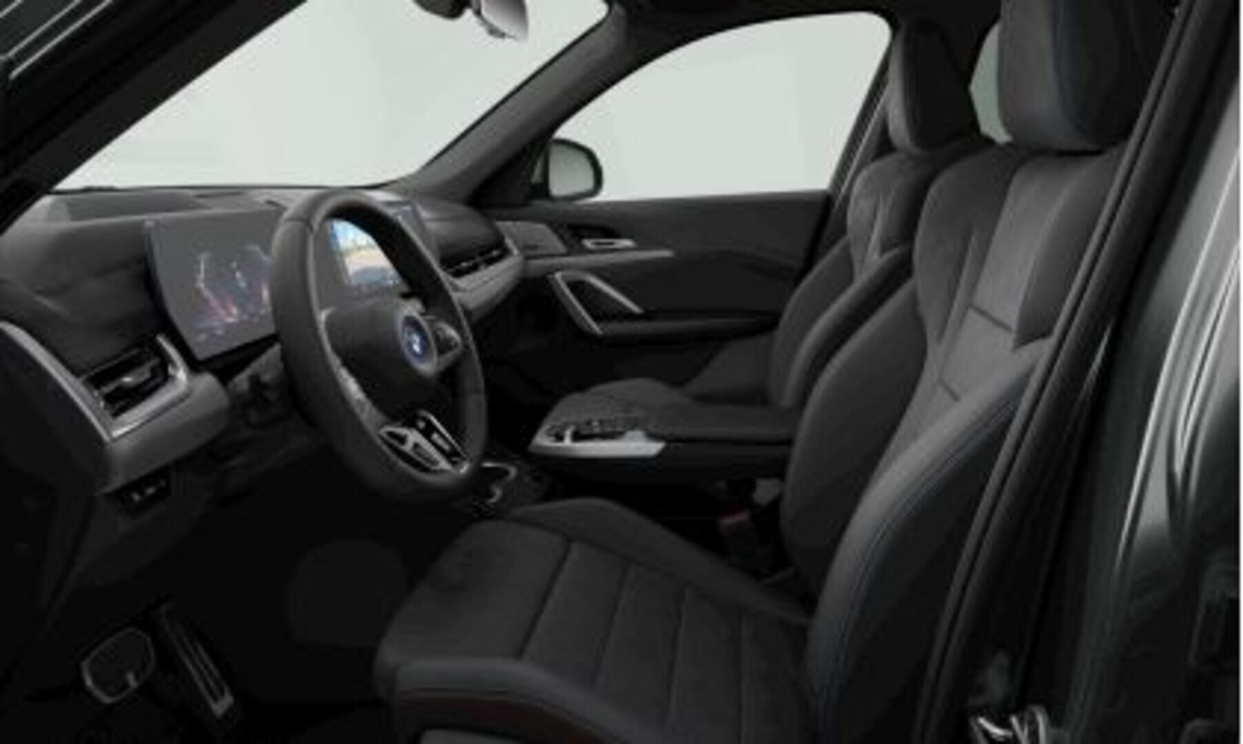 BMW iX1 iso kuva 2