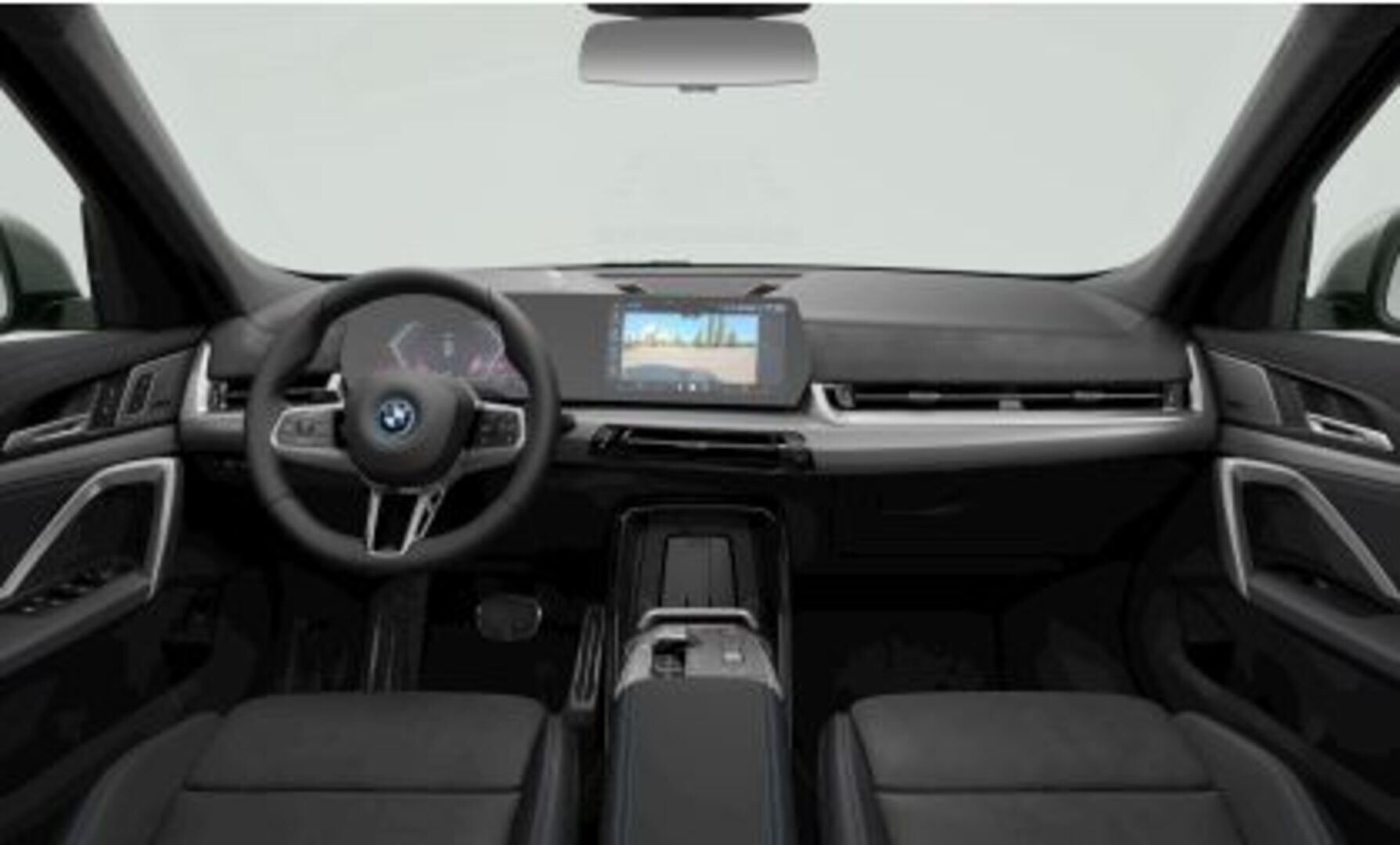 BMW iX1 iso kuva 3
