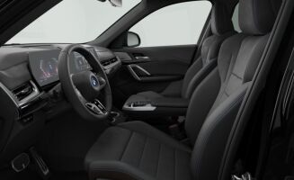 BMW iX1 esikatselu 2