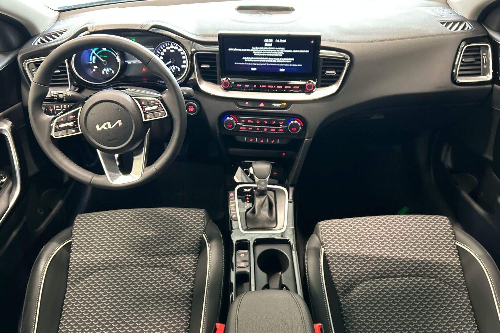 Kia XCeed iso kuva 6