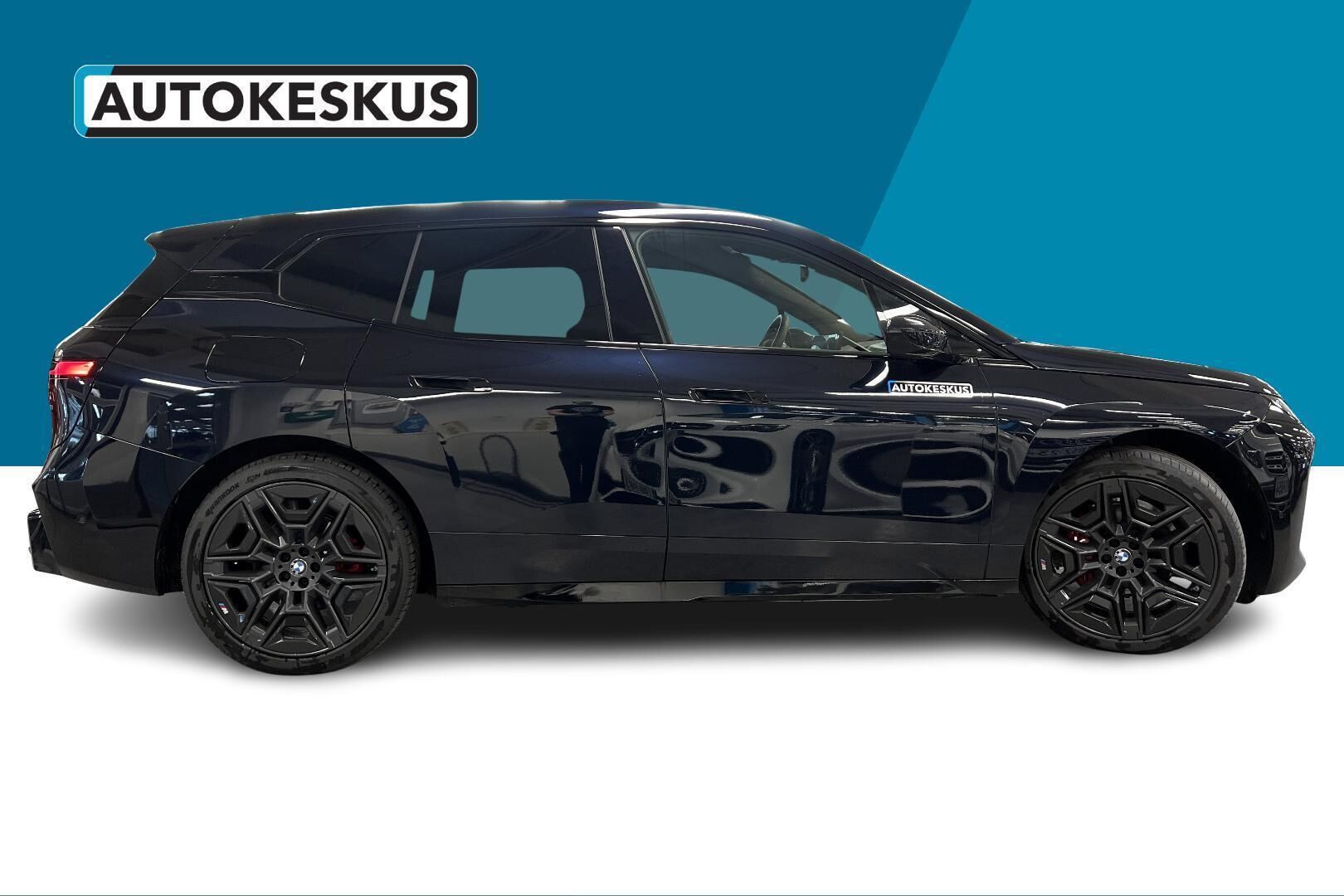BMW iX iso kuva 15