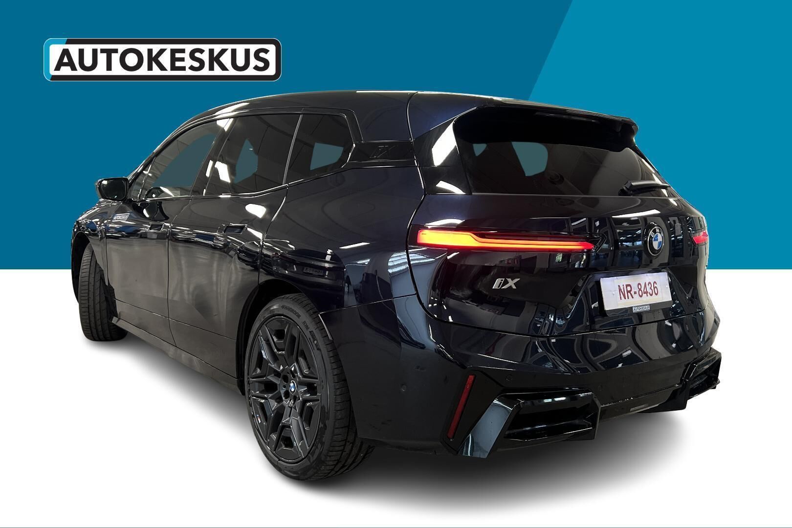 BMW iX iso kuva 3