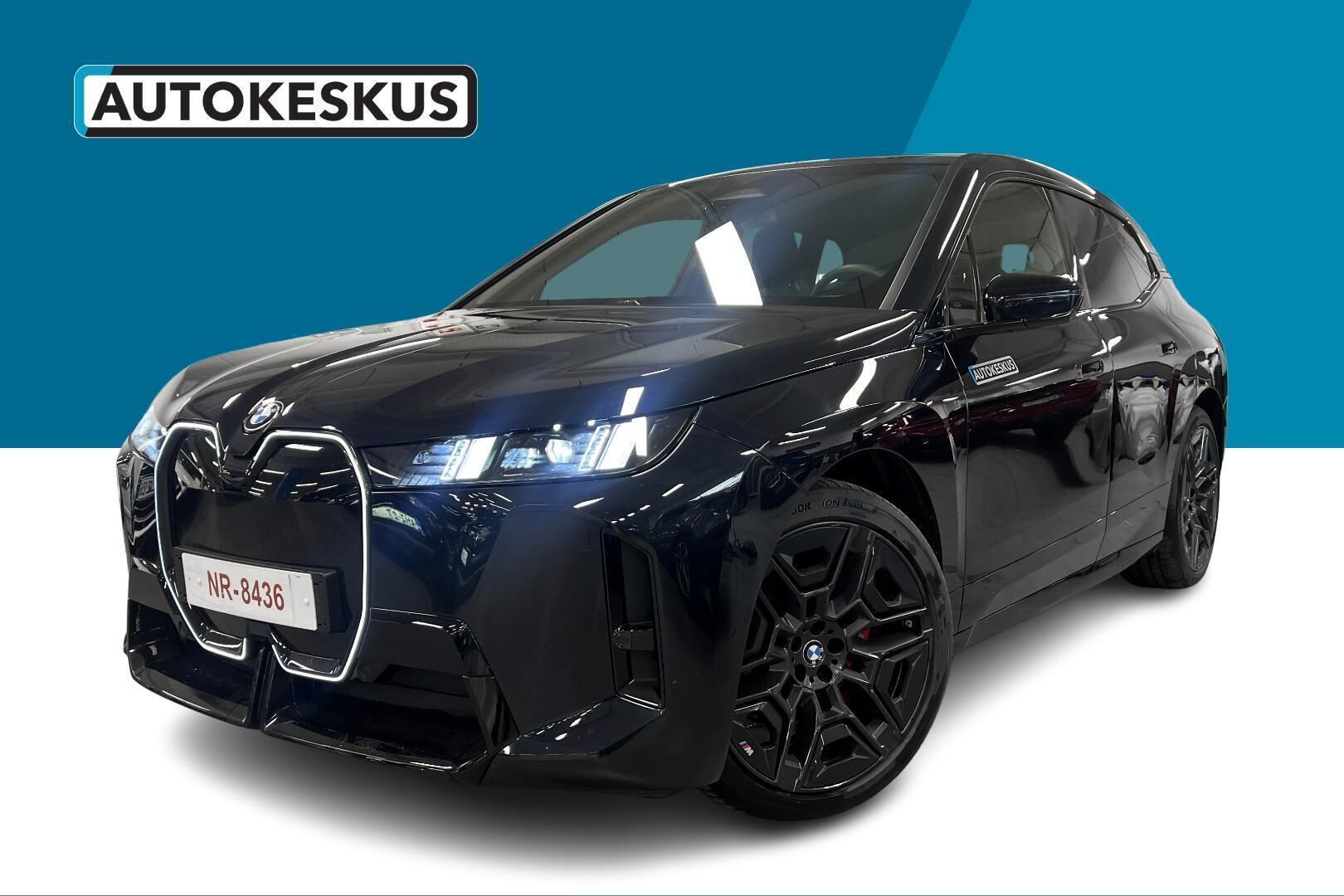 BMW iX iso kuva 0