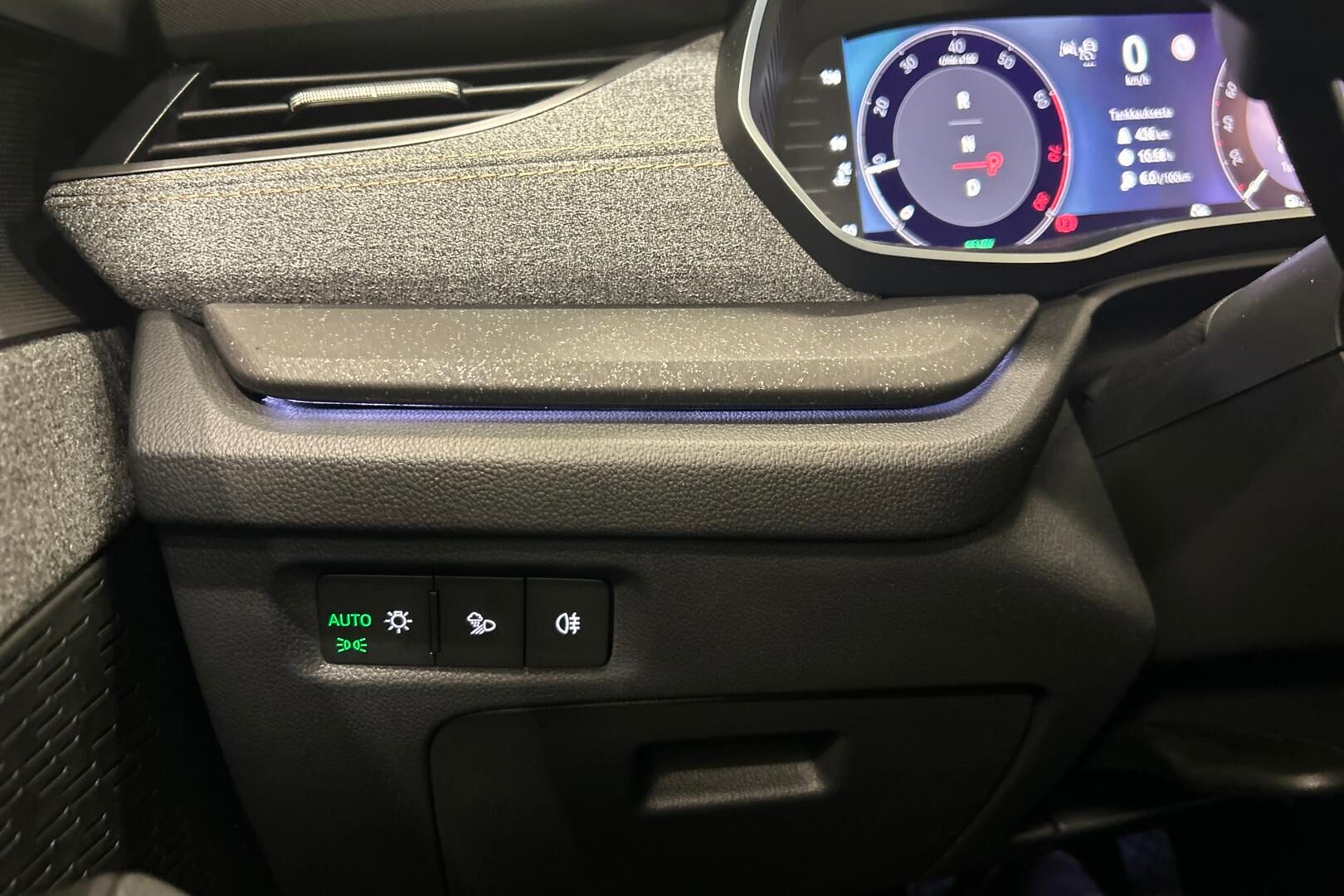 Skoda OCTAVIA COMBI iso kuva 20
