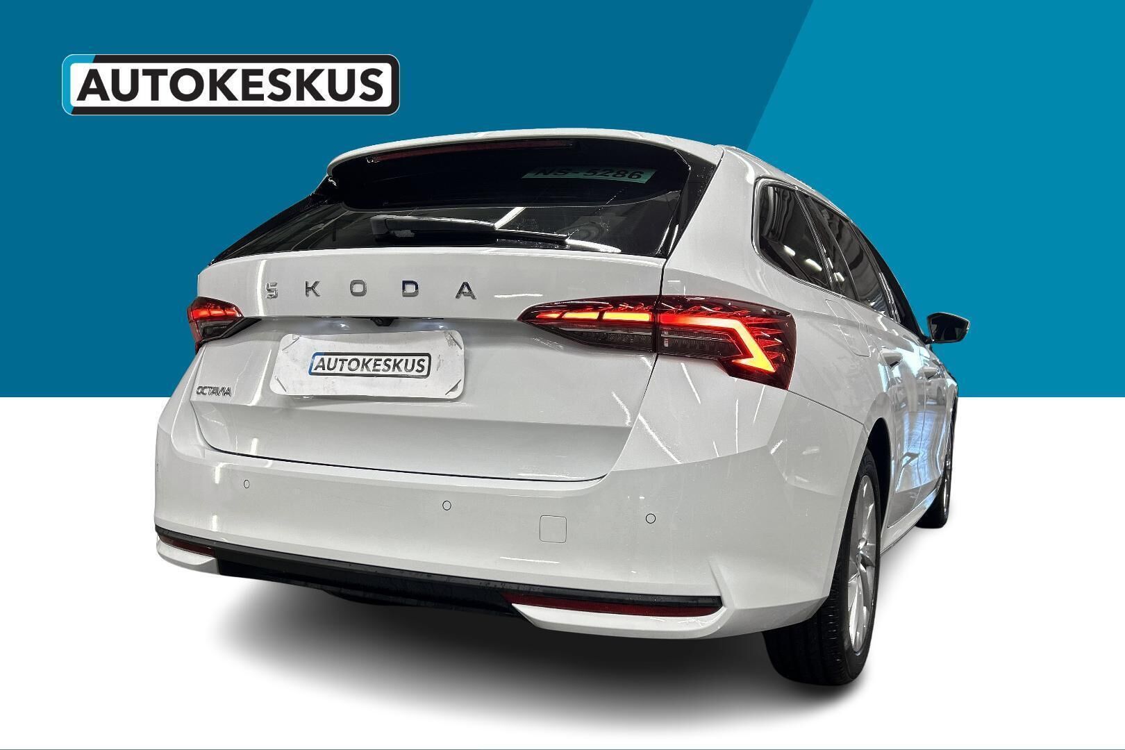 Skoda OCTAVIA COMBI iso kuva 4