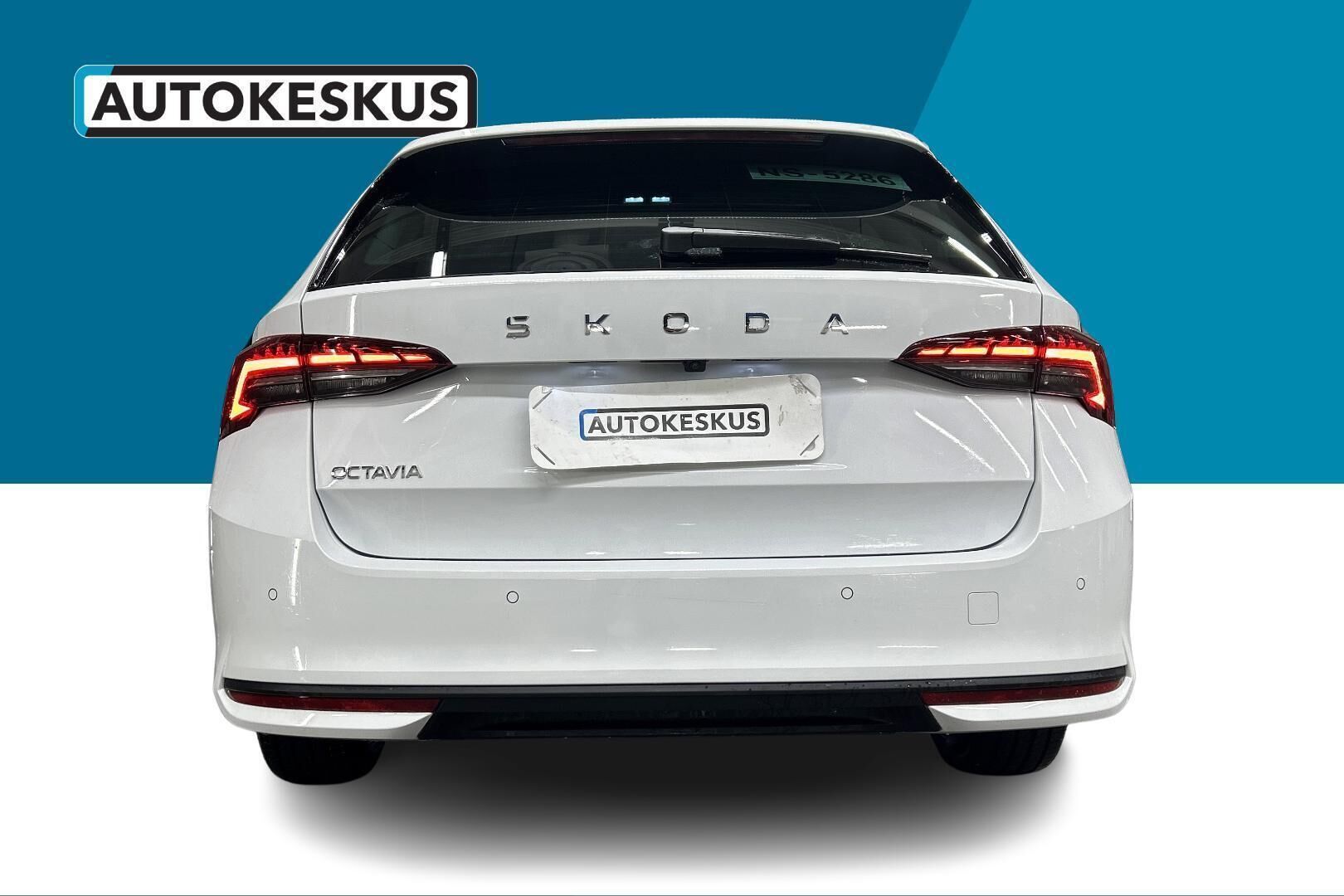 Skoda OCTAVIA COMBI iso kuva 5