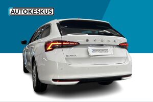 Skoda OCTAVIA COMBI esikatselu 6