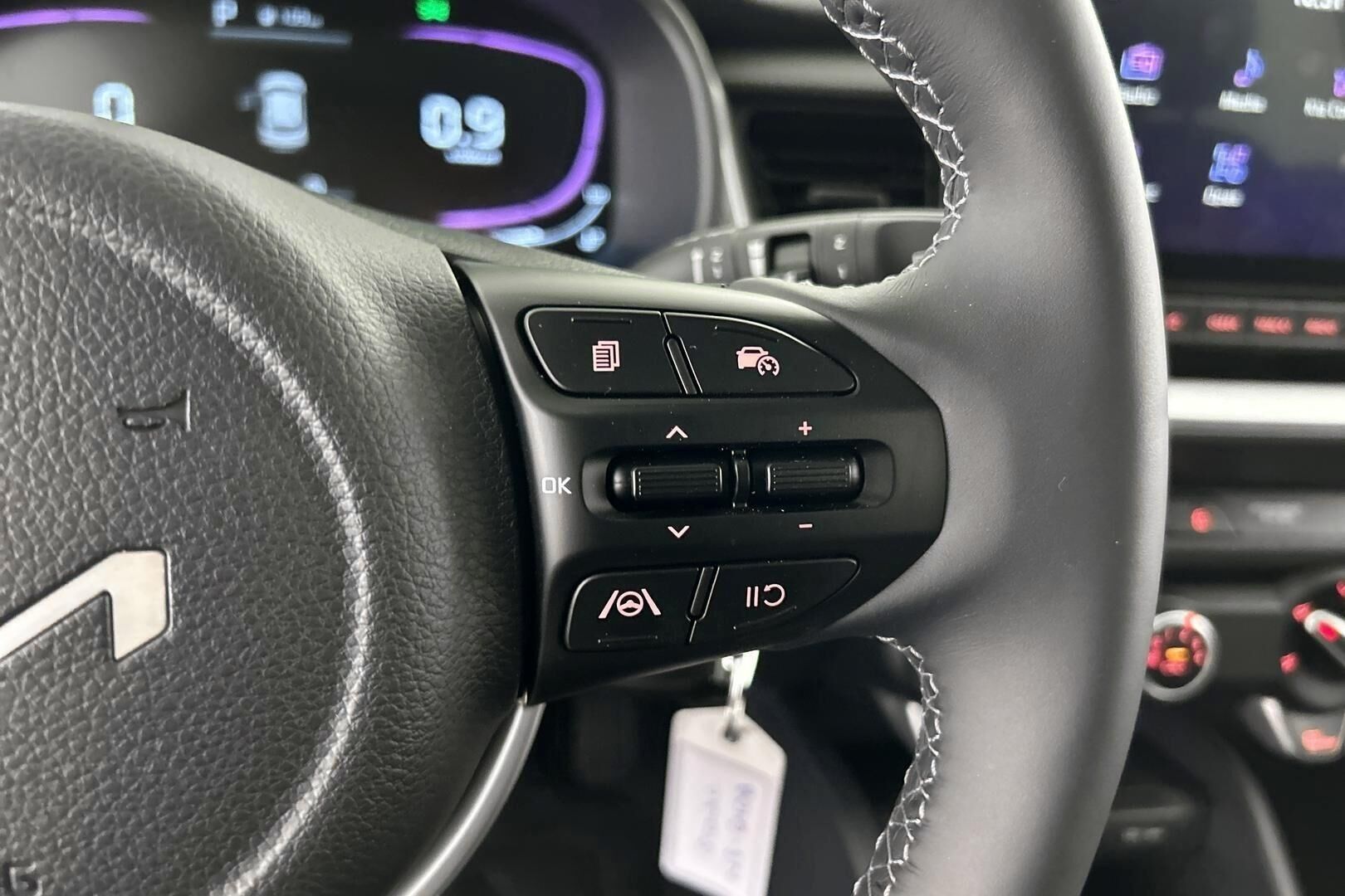 Kia Stonic iso kuva 24