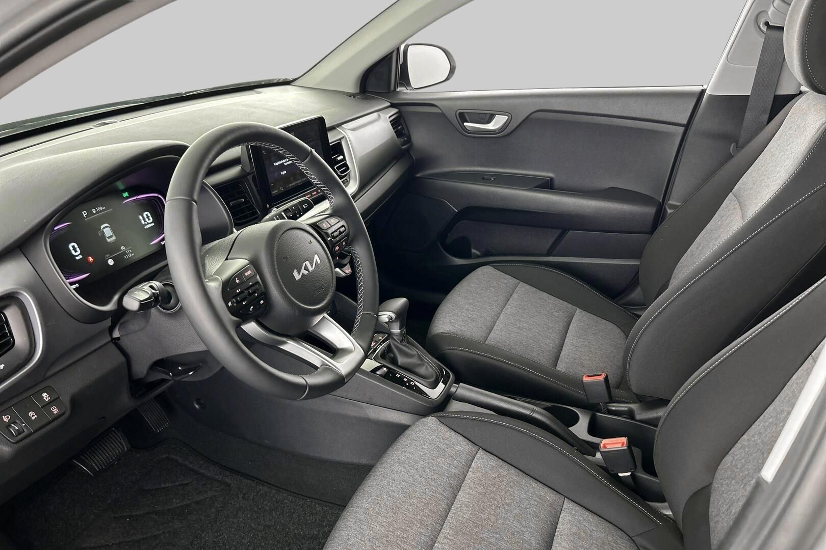 Kia Stonic iso kuva 8