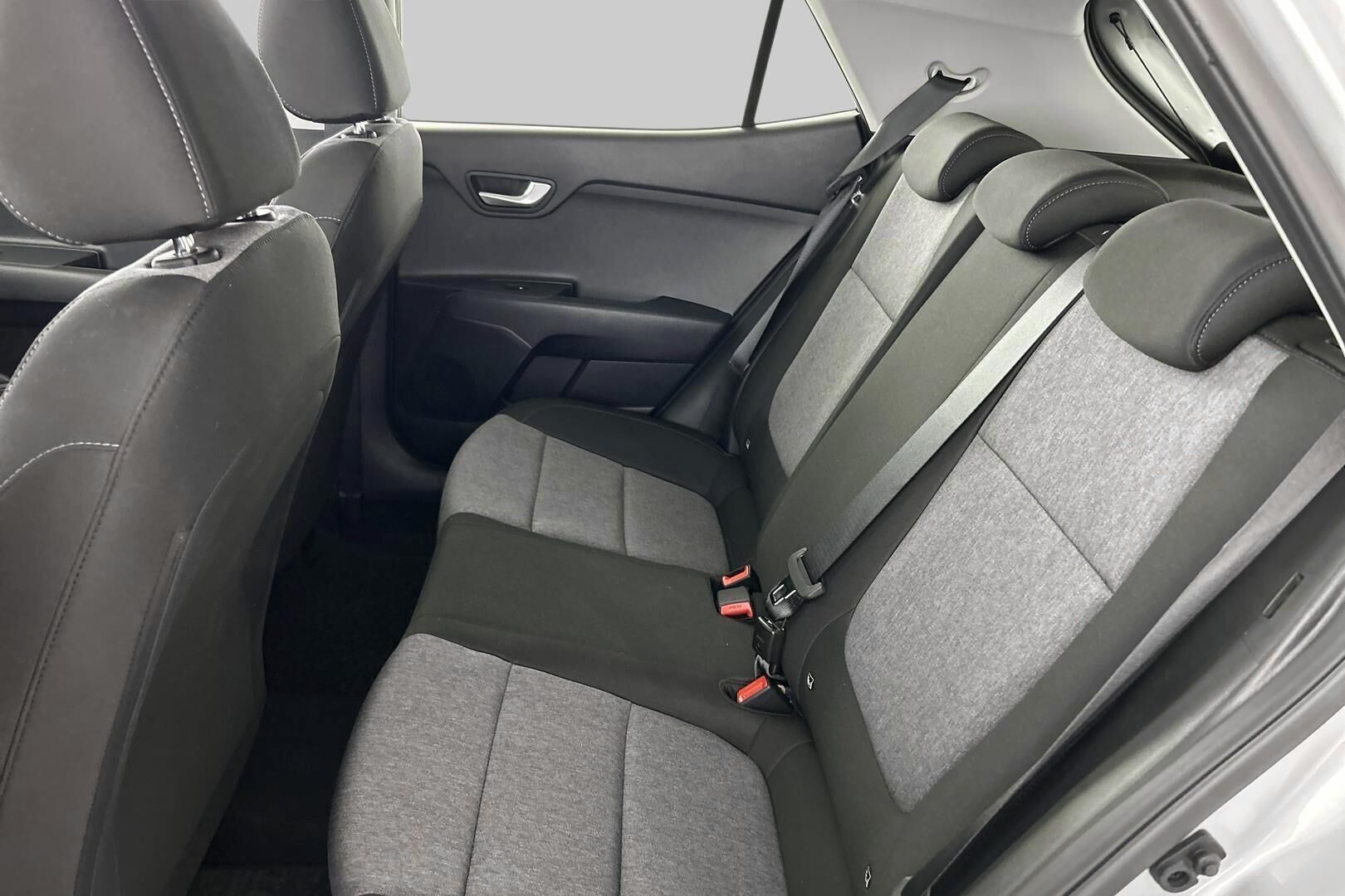 Kia Stonic iso kuva 9