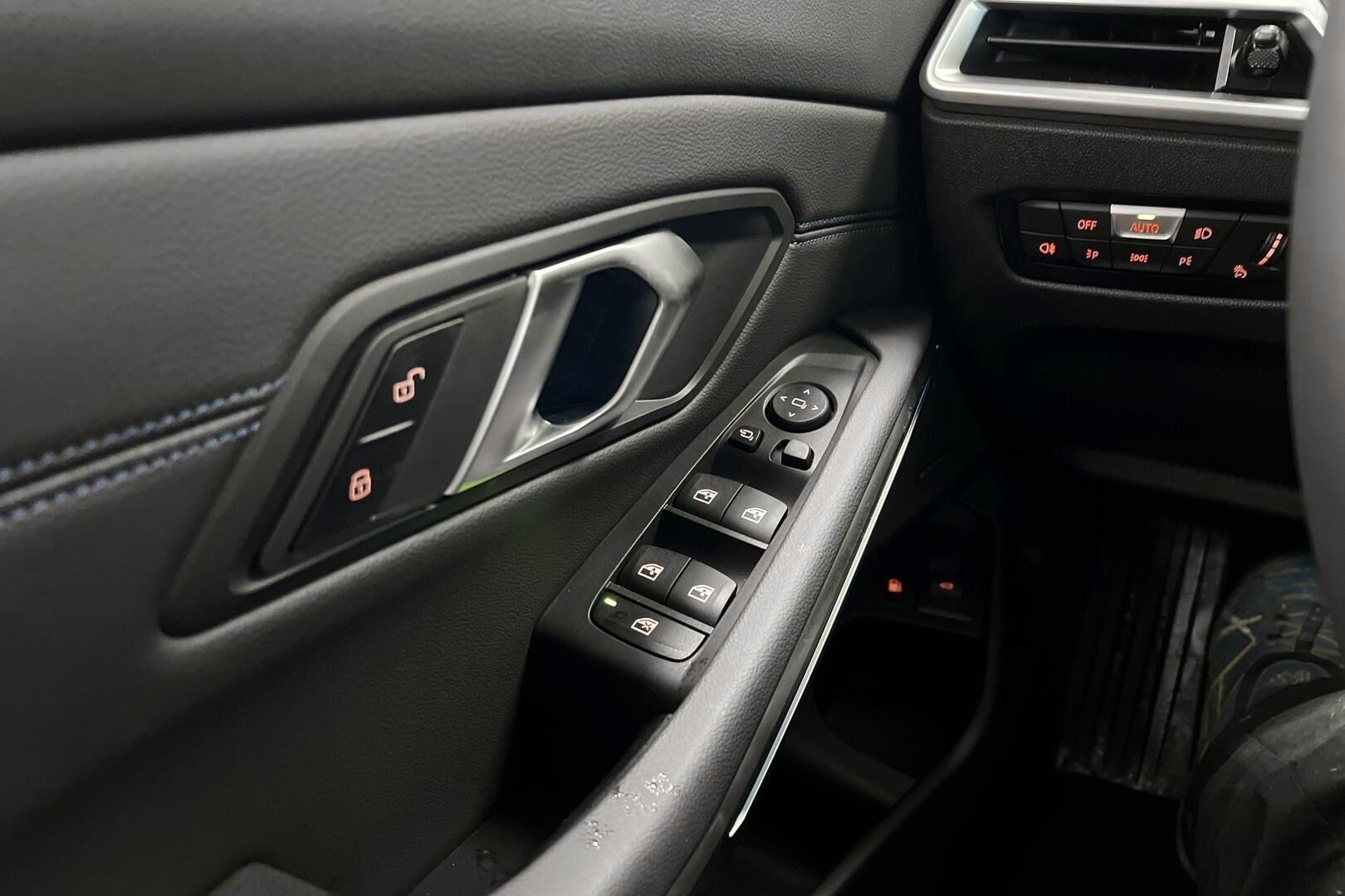 BMW 3-sarja iso kuva 19