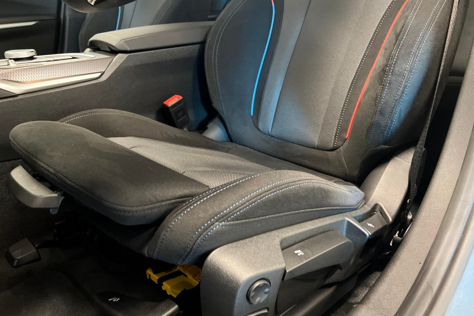 BMW 3-sarja iso kuva 21