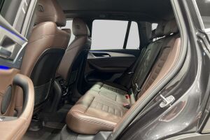 BMW X3 esikatselu 11