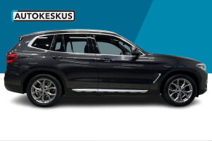 BMW X3 esikatselu 33