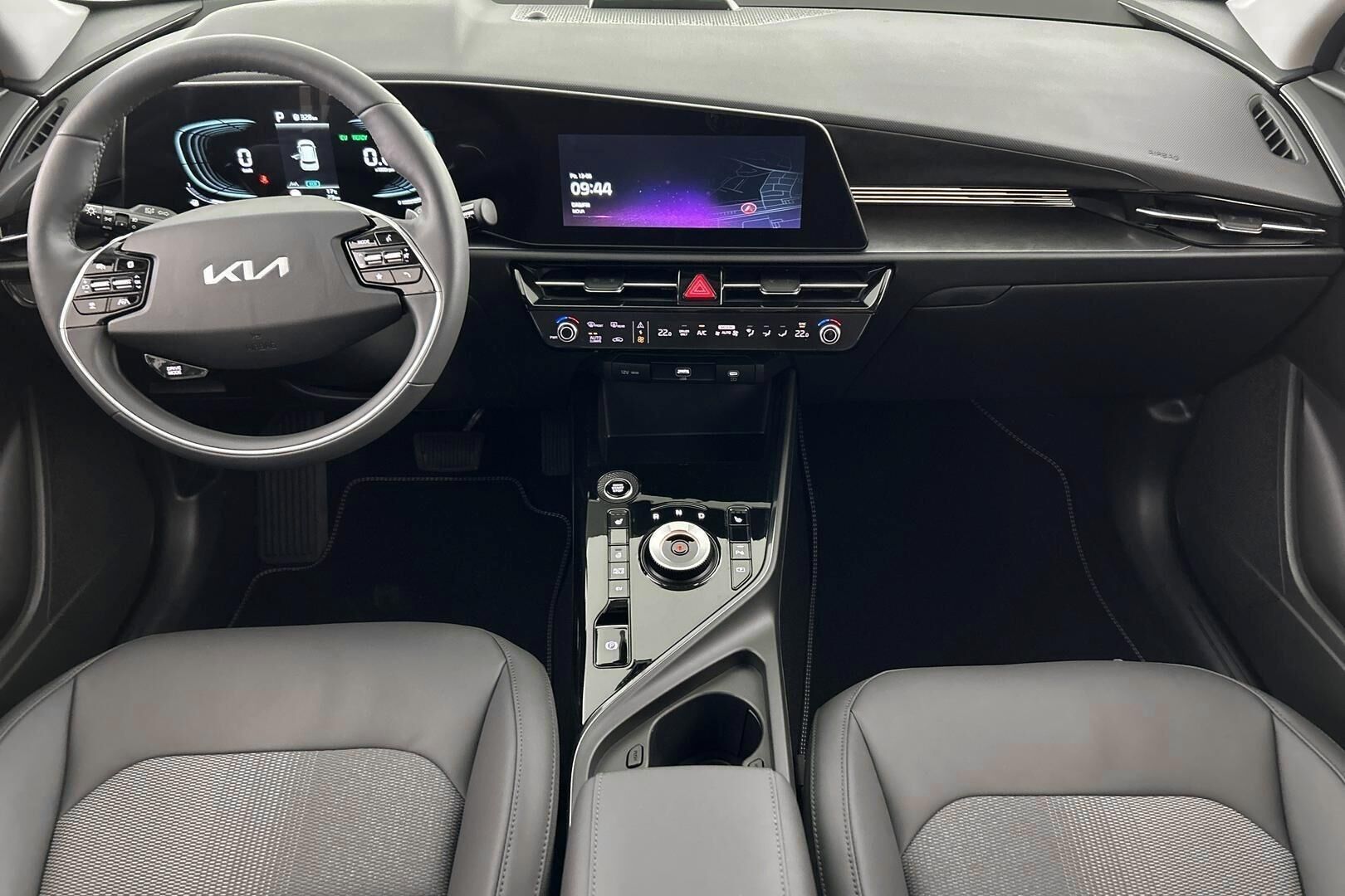 Kia Niro iso kuva 13