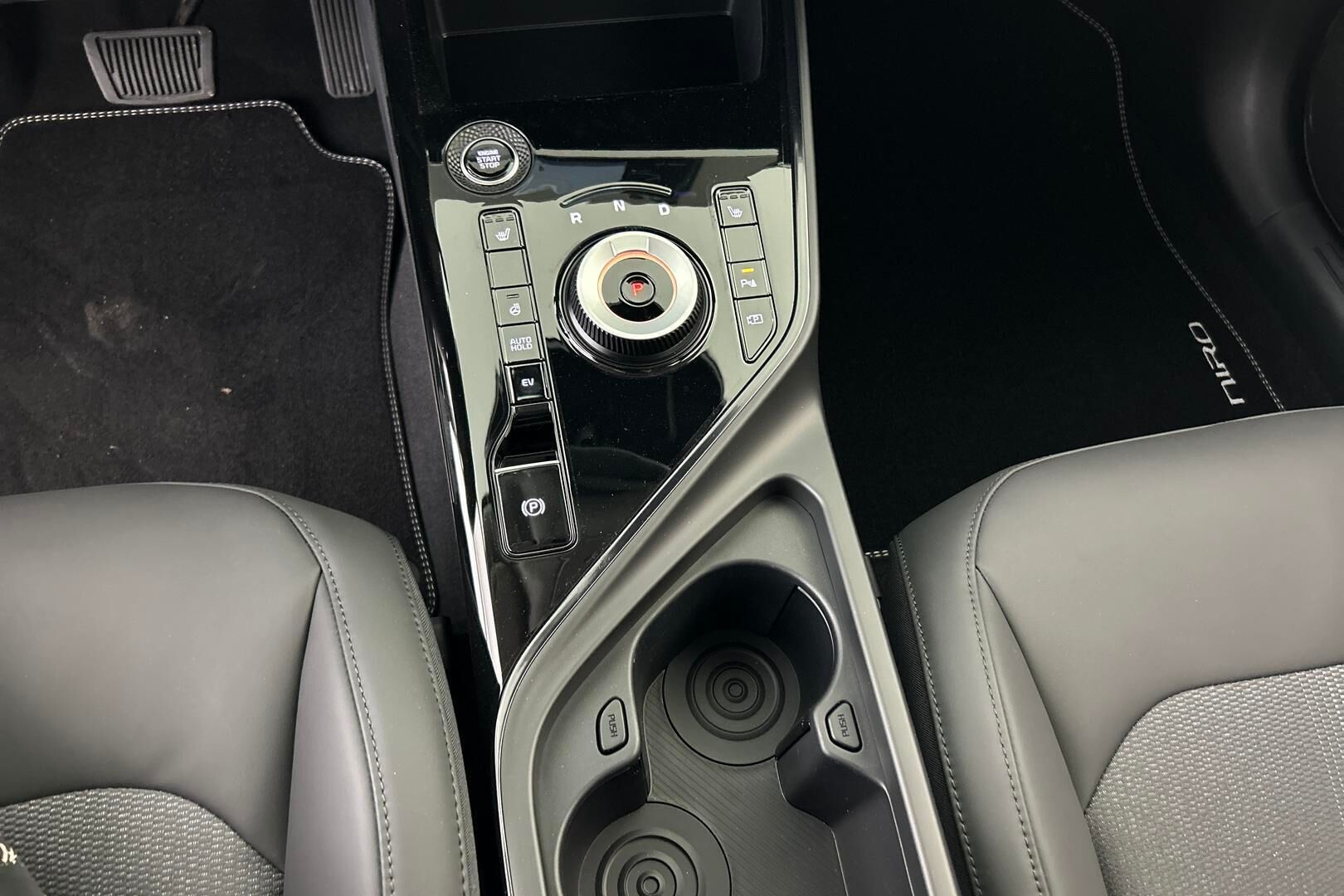 Kia Niro iso kuva 20