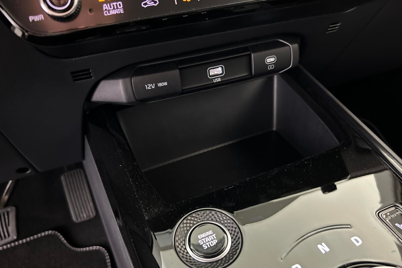 Kia Niro iso kuva 22