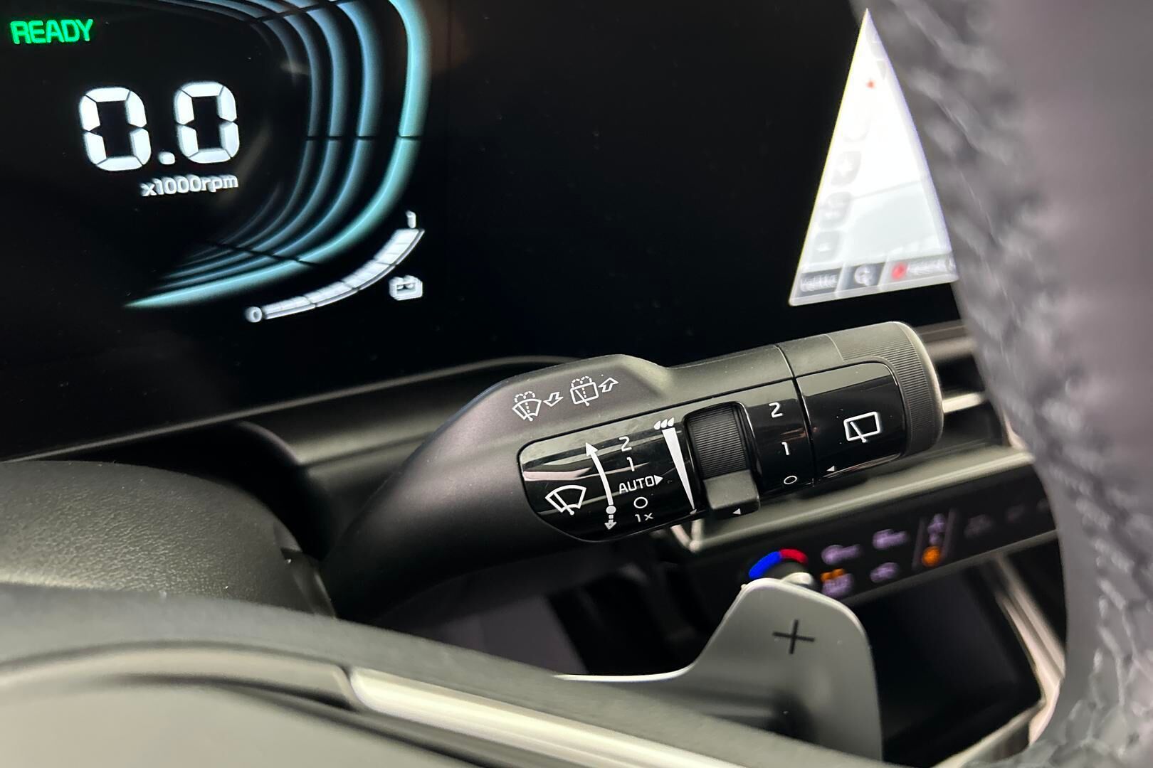 Kia Niro iso kuva 26