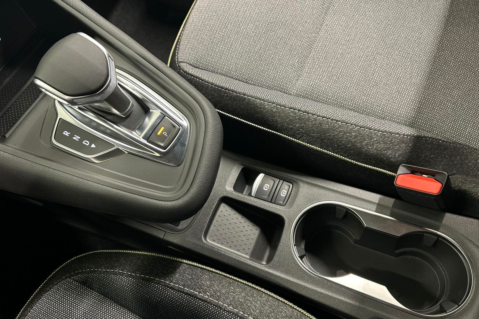 Mitsubishi ASX iso kuva 19