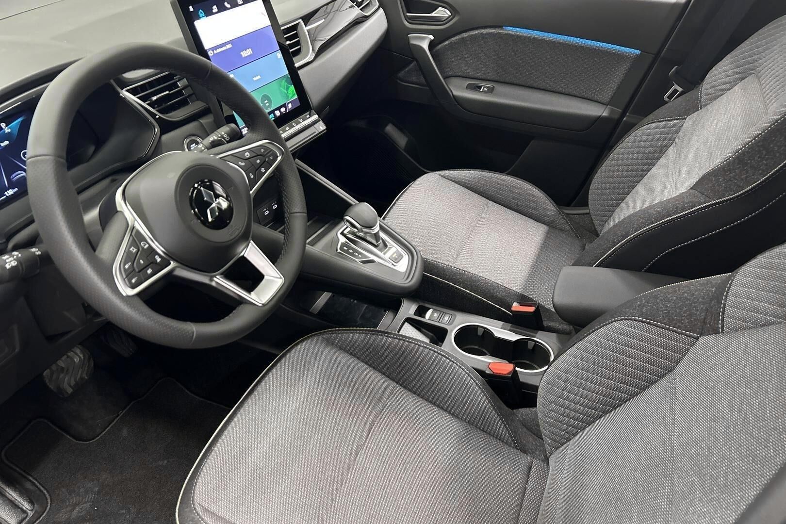 Mitsubishi ASX iso kuva 8