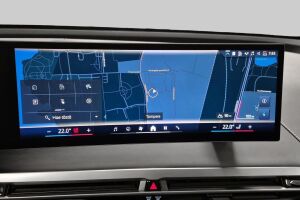 BMW iX esikatselu 17