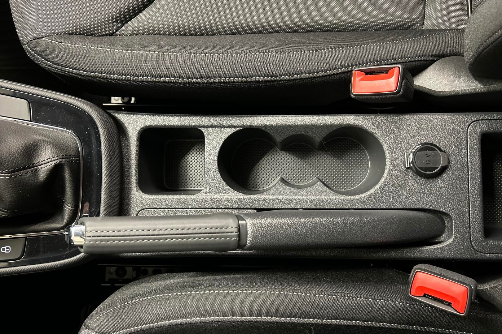 Skoda Fabia iso kuva 9