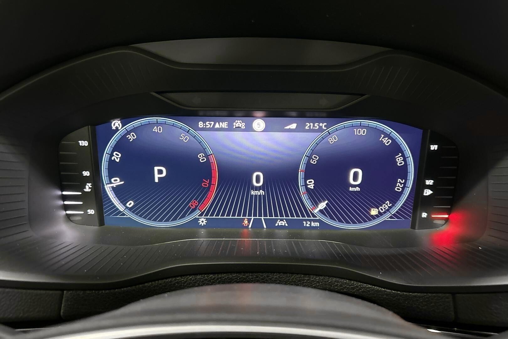 Skoda Karoq iso kuva 20
