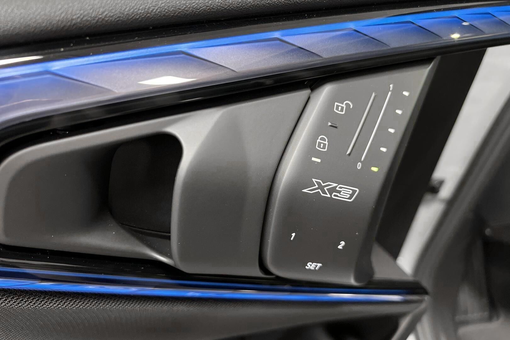 BMW X3 iso kuva 17