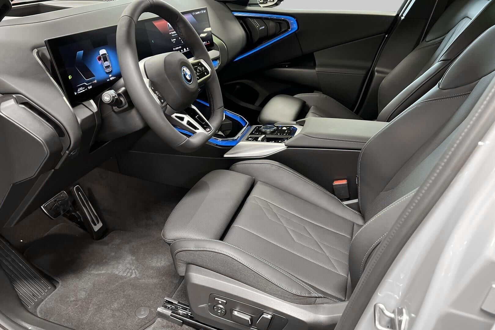 BMW X3 iso kuva 8