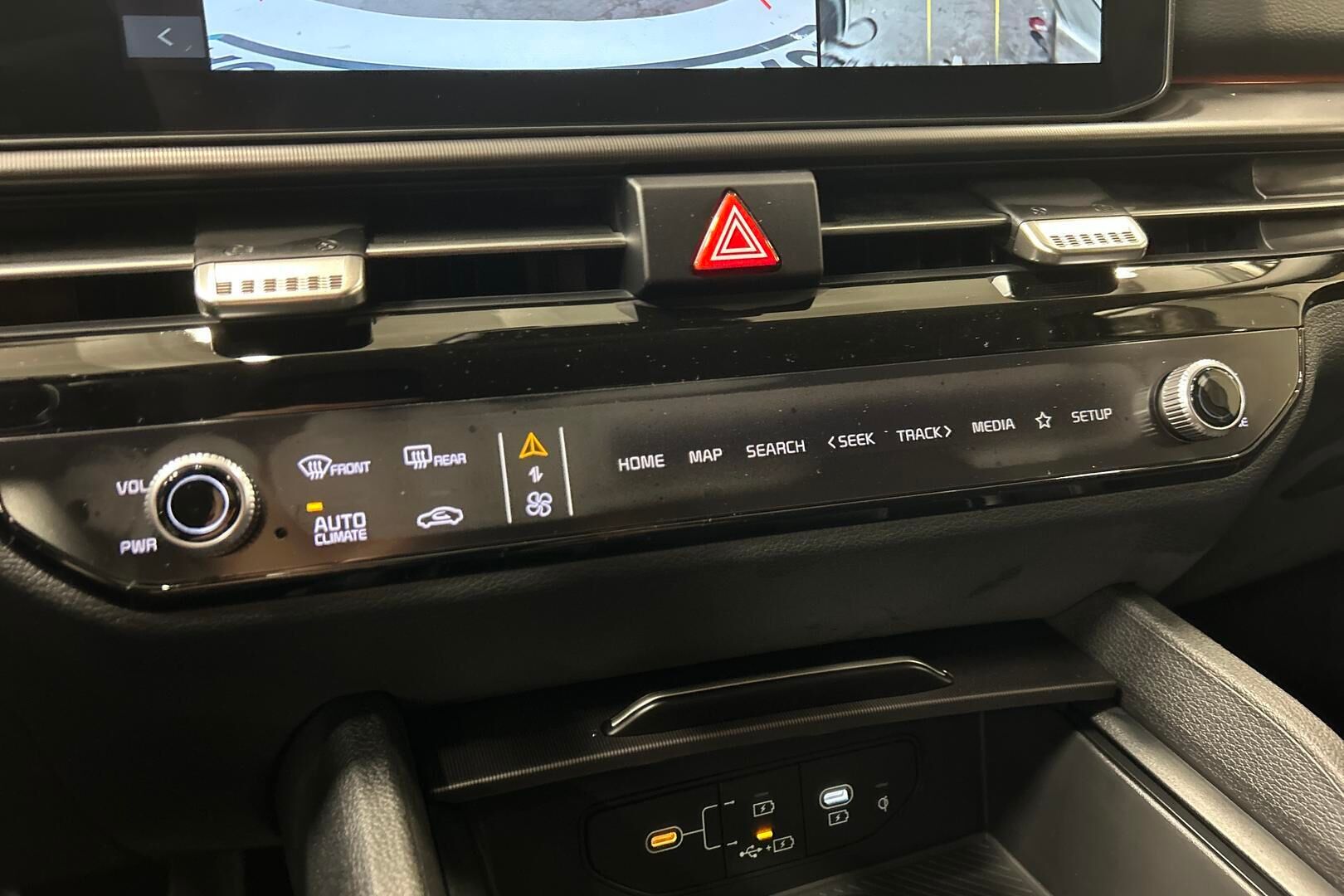 Kia Sportage iso kuva 14