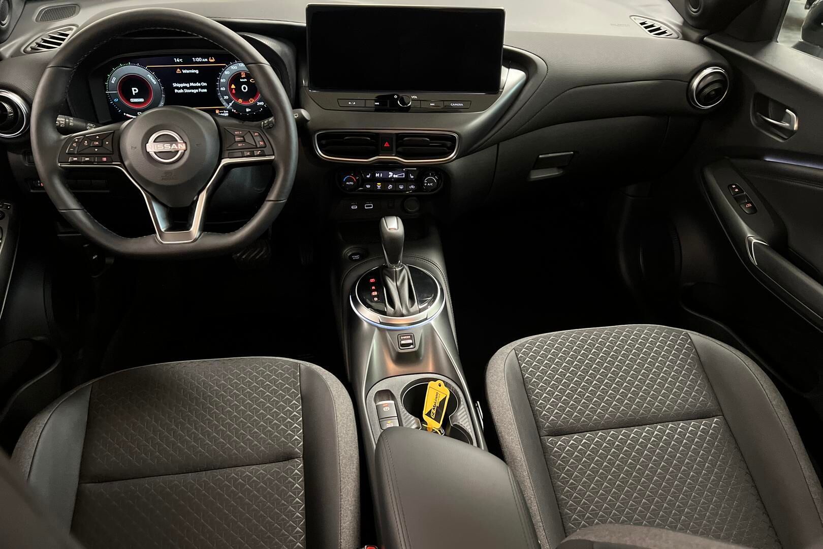 Nissan Juke iso kuva 10