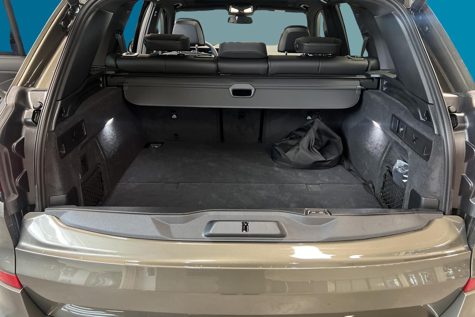 BMW X5 iso kuva 9