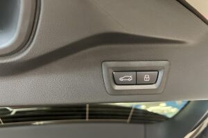 BMW X5 esikatselu 11