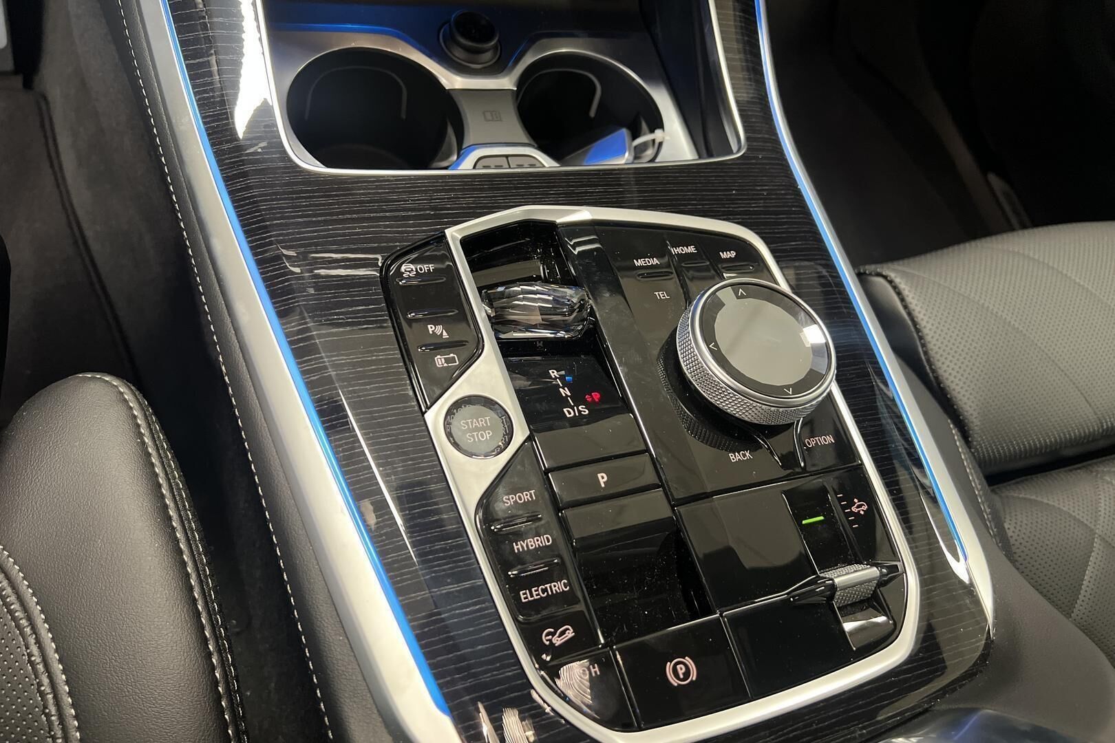BMW X5 iso kuva 17