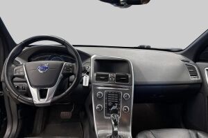 VOLVO XC60 esikatselu 11