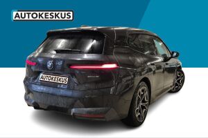 BMW IX esikatselu 9