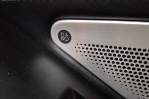 FORD EXPLORER esikatselu 9