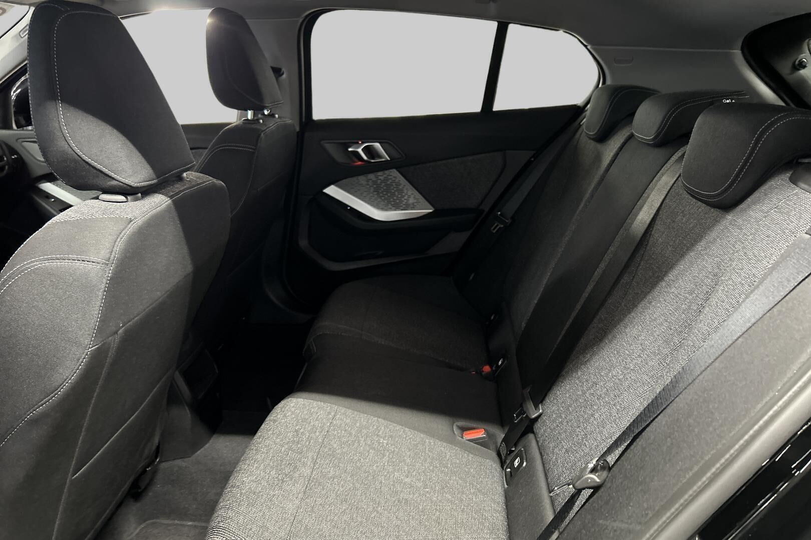 BMW 1-SARJA iso kuva 8