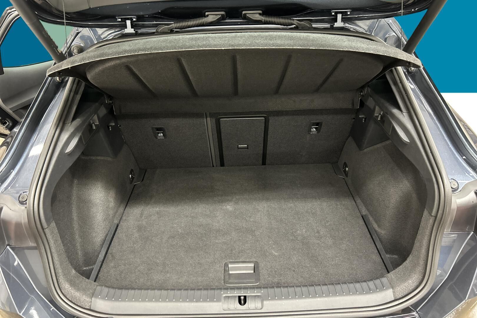 CUPRA FORMENTOR iso kuva 12