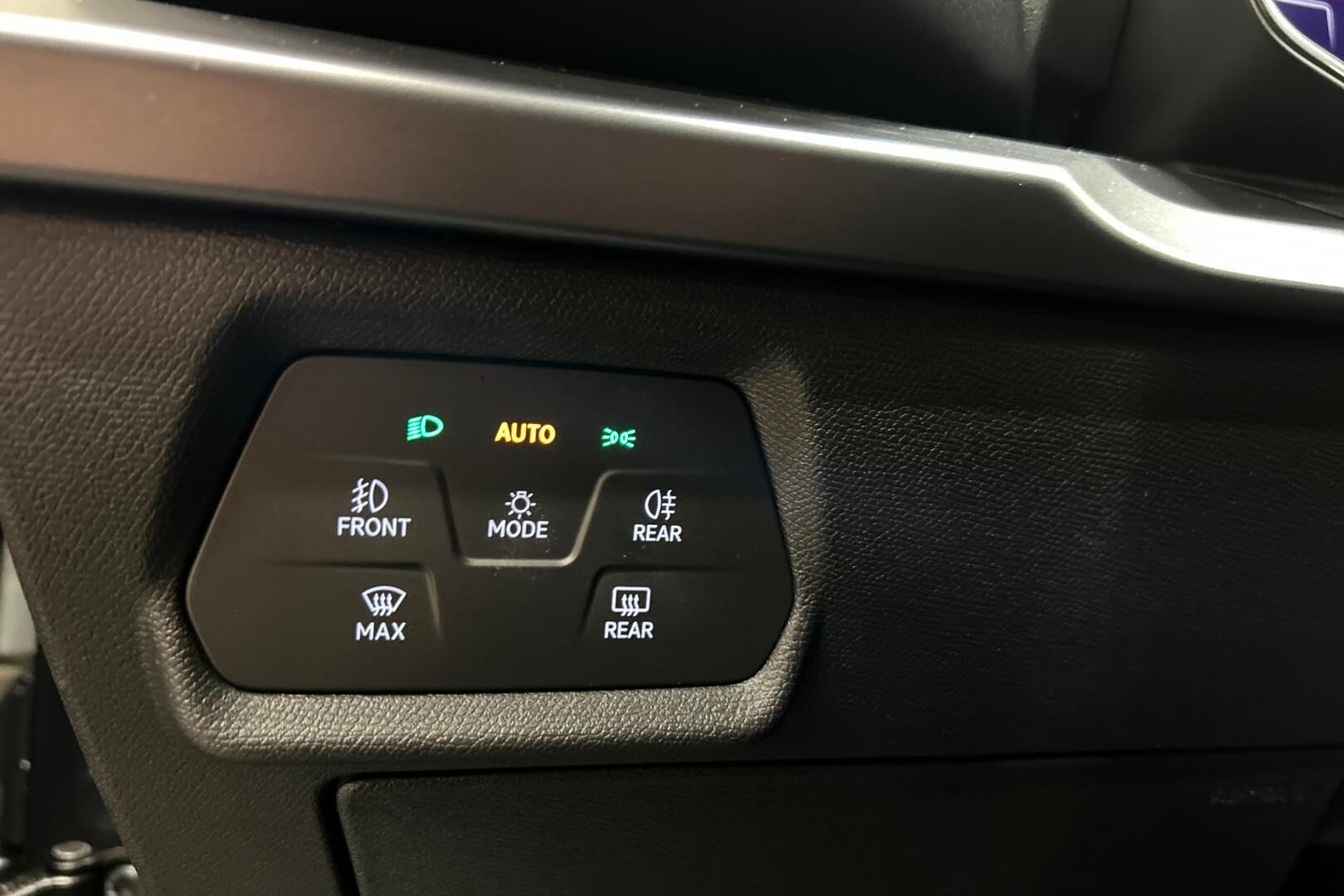 CUPRA FORMENTOR iso kuva 20