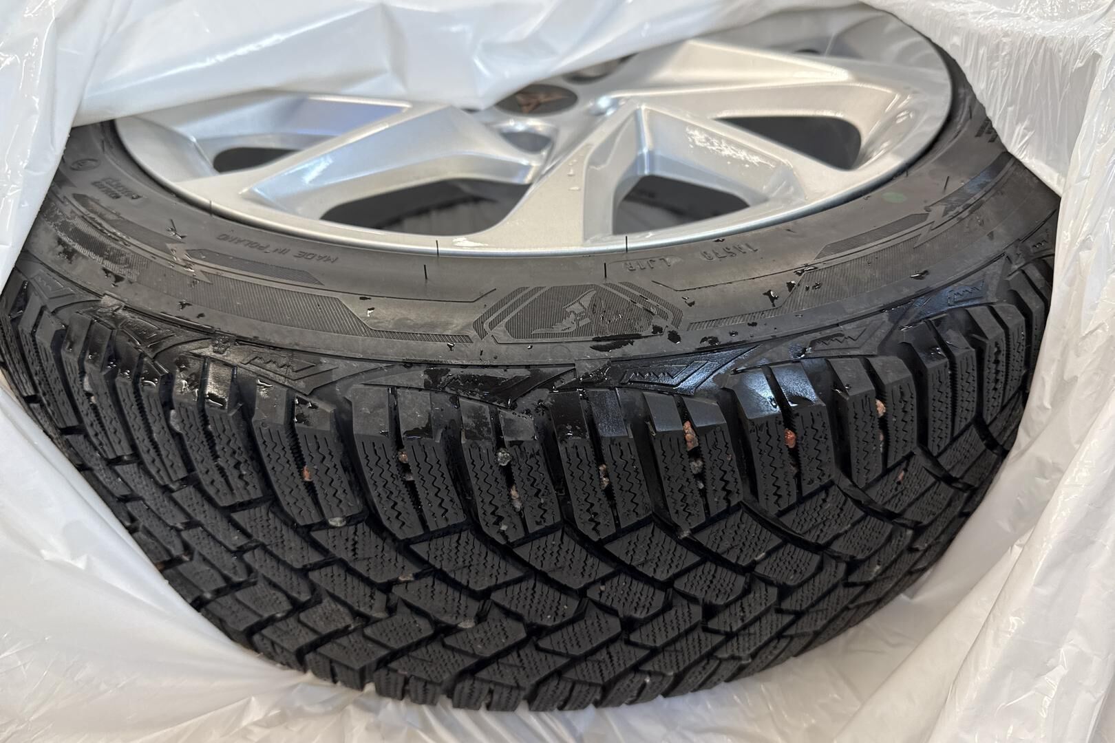 CUPRA FORMENTOR iso kuva 15